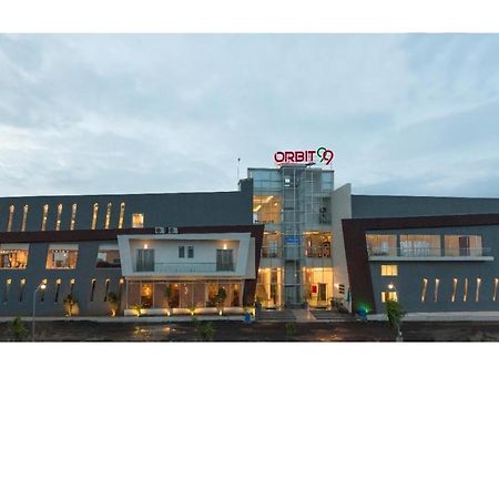 Orbit99 Club And Resort Rawal Exterior photo